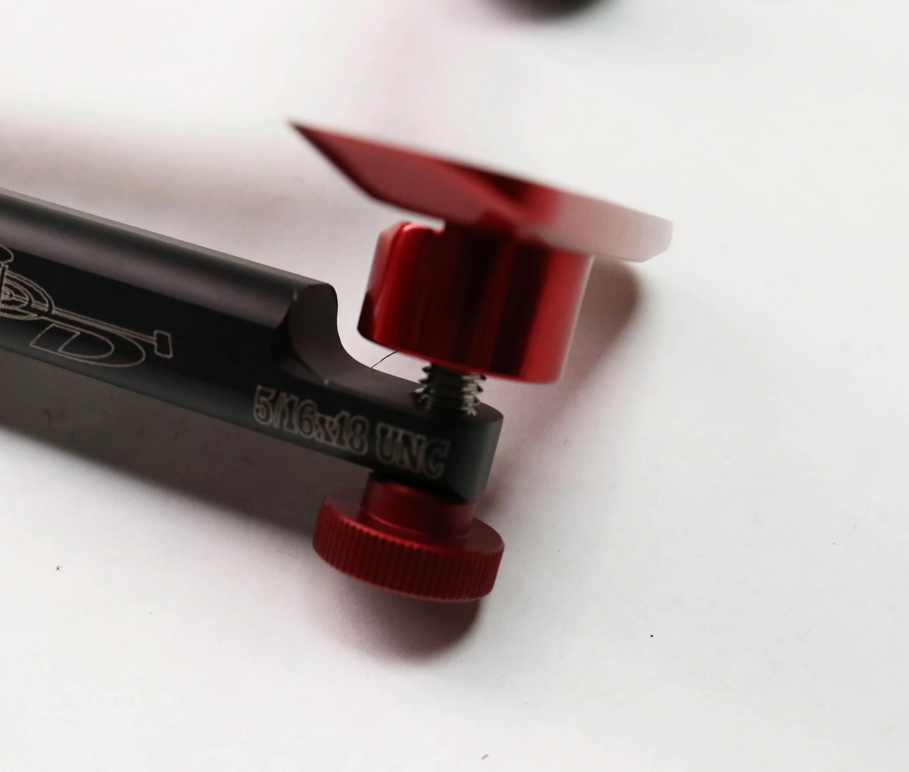 B&D Fender Plier Anti-Blow Out Tool - Small - Image 3