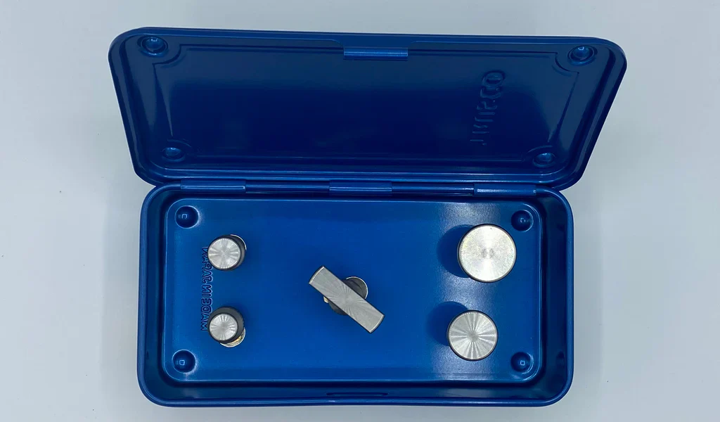 VIP METAL HEADS - COLD GLUE TIP SET WITH MAGNETIC STORAGE BOX - Image 4